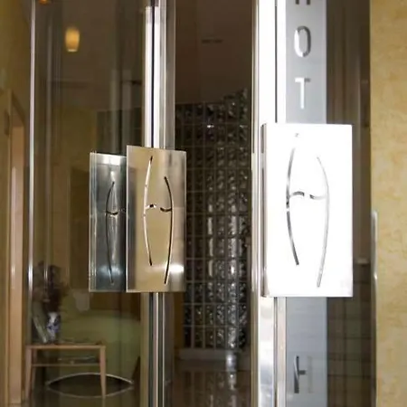 Hotell Florida 2*