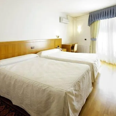 Ξενοδοχείο Florida 2*